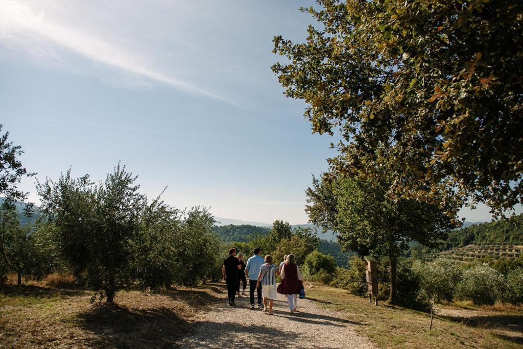 Tenuta Di Forte Sorgnano Gualdo Cattaneo エクステリア 写真